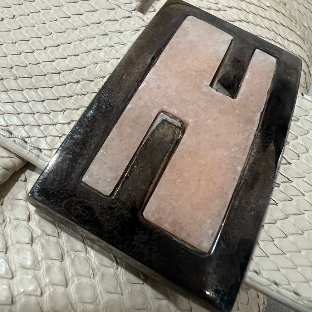 Fendi Snakeskin Baguette Bag - Picture 4 of 14